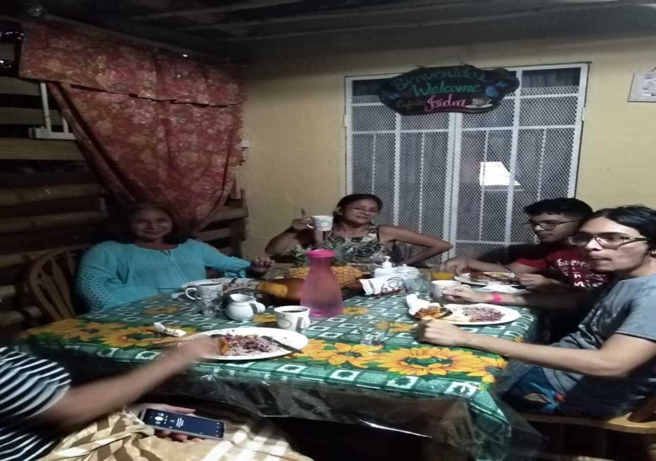 Hostal Familiar El Angel Panama B&B Pajonal Arriba Kültér fotó